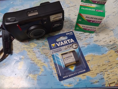 Macchina fotografica nikon - macchina, tw