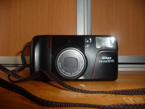 Nikon zoom compatto - nikon, tw