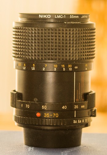 Minolta zoom 70mm - zoom, 35-70mm