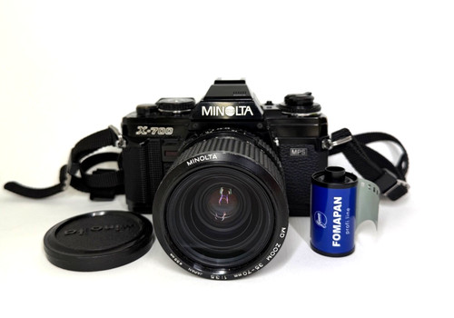 Minolta 700 con - x-700,